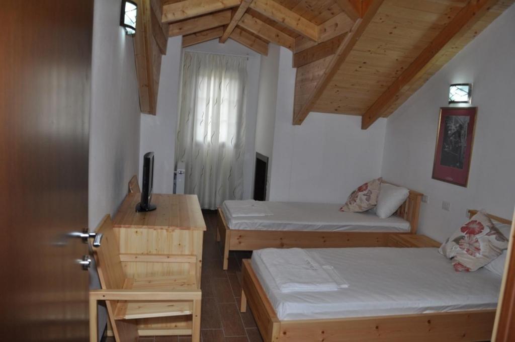 Hotel Marub Rubik Стая снимка